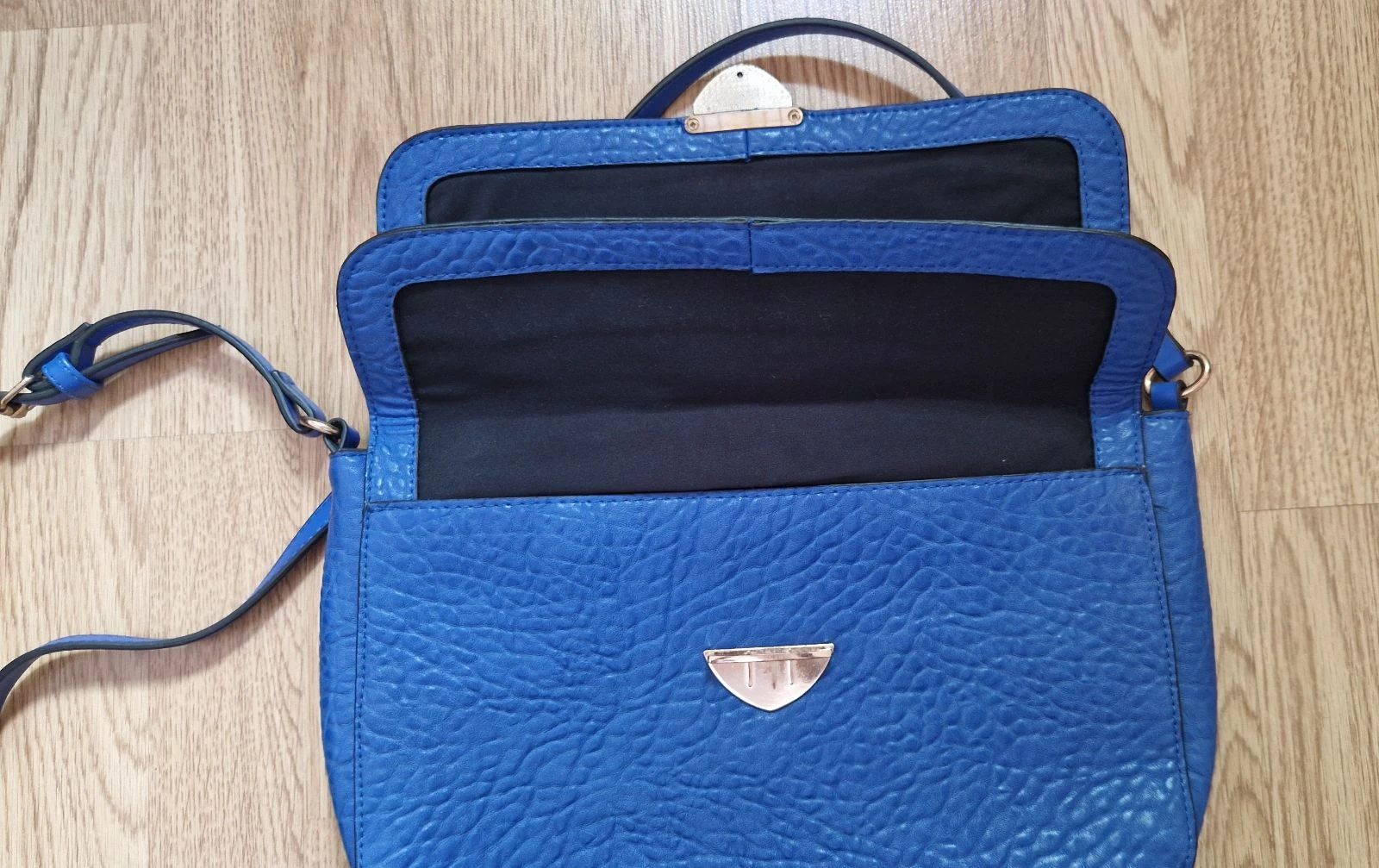 Bolso bandolera azul Stradivarius 💙 – photo 11